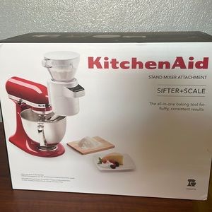 Kitchen Aid sifter+scale
